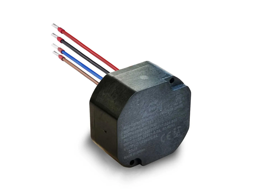 NT18 er 12 Volt strømforsyning til alle e²-modellene, eGO og RA15-60 og benyttes sammen med Universalstyring 5/UNI. Nettdelen kan moneteres i veggboks/multiboks med tilknytning til nettspenning, og svakstrøm videreføring til styring og ventilatorer.