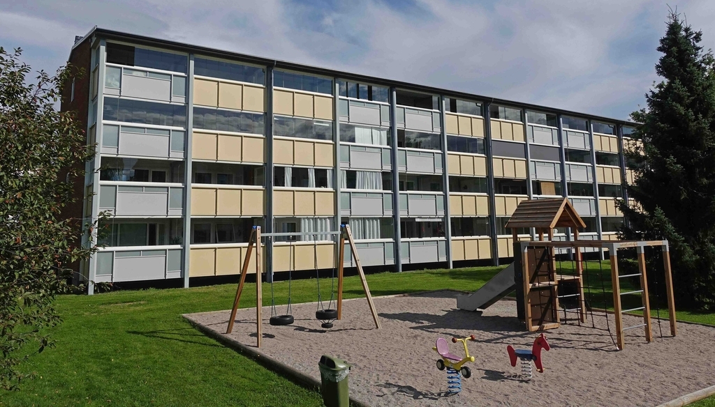 Nye stuevegger mot innglassede balkonger